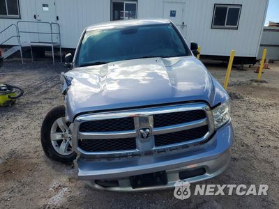 Piąte zdjęcie samochodu w środku: 2019 RAM 1500 CLASSIC SLT VIN:1C6RR6TT2KS613001 - miniatura