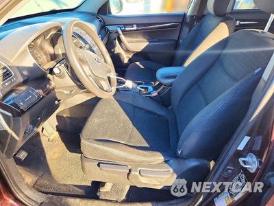 Zdjęcie 7 z 13 samochodu: 2014 KIA SORENTO LX VIN:5XYKT3A66EG514571 - miniatura