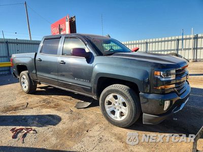 Czwarte zdjęcie samochodu z boku: 2017 CHEVROLET SILVERADO K1500 LT VIN:3GCUKREC6HG250725 - miniatura