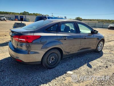 Trzecie zdjęcie samochodu z tyłu: 2015 FORD FOCUS SE VIN:1FADP3F22FL214394 - miniatura