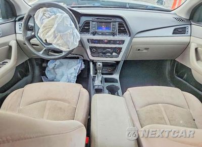 Zdjęcie 8 z 13 samochodu: 2015 HYUNDAI SONATA SE VIN:5NPE24AF6FH204890 - miniatura