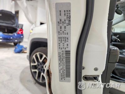 Zdjęcie 13 z 13 samochodu: 2018 JEEP COMPASS LIMITED VIN:3C4NJDCBXJT355513 - miniatura