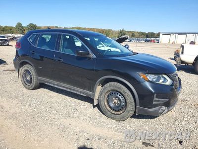 Czwarte zdjęcie samochodu z boku: 2018 NISSAN ROGUE S VIN:5N1AT2MV2JC742487 - miniatura