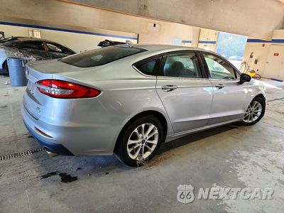 Trzecie zdjęcie samochodu z tyłu: 2020 FORD FUSION SE VIN:3FA6P0HD3LR105204 - miniatura