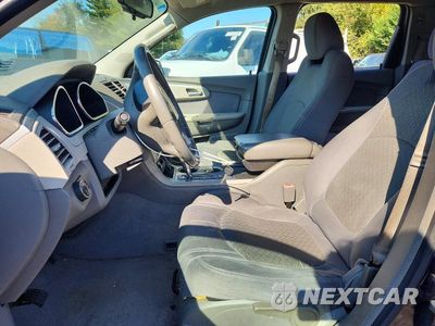 Zdjęcie 7 z 13 samochodu: 2011 CHEVROLET TRAVERSE LS VIN:1GNKRFED1BJ402904 - miniatura