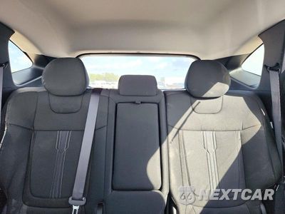 Zdjęcie 10 z 13 samochodu: 2026 HYUNDAI TUCSON SEL VIN:5NMJB3DE0TH620180 - miniatura