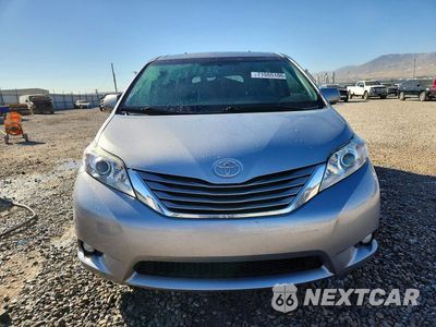 Piąte zdjęcie samochodu w środku: 2015 TOYOTA SIENNA XLE 8-PASSENGER VIN:5TDYK3DC2FS674241 - miniatura