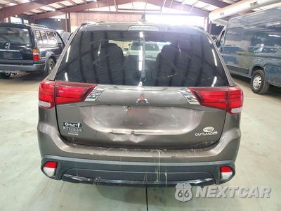 Zdjęcie 6 z 13 samochodu: 2018 MITSUBISHI OUTLANDER SE VIN:JA4AZ3A32JZ035425 - miniatura