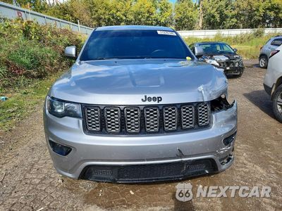 Piąte zdjęcie samochodu w środku: 2017 JEEP GRAND CHEROKEE LAREDO VIN:1C4RJFAG3HC922341 - miniatura