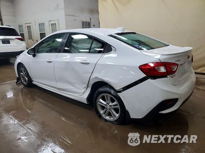 Drugie zdjęcie samochodu z przodu: 2018 CHEVROLET CRUZE LT VIN:1G1BD5SM0J7136415 - miniatura