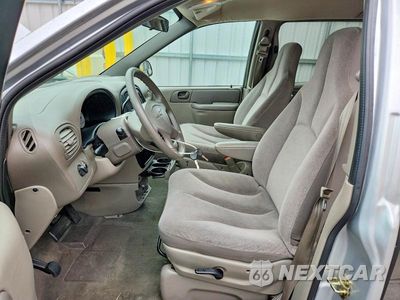 Zdjęcie 7 z 13 samochodu: 2003 CHRYSLER VOYAGER VIN:1C4GJ25B03B265365 - miniatura