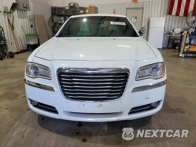 Piąte zdjęcie samochodu w środku: 2013 CHRYSLER 300 VIN:2C3CCAAG9DH697700 - miniatura