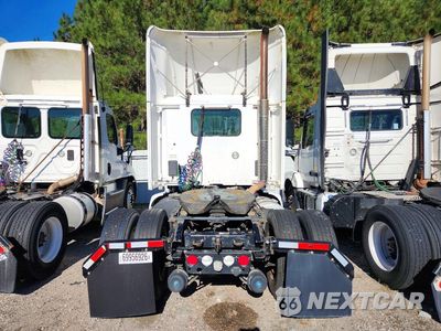 Zdjęcie 6 z 13 samochodu: 2015 KENWORTH T680 SEMI TRUCK VIN:1XKYA48X6FJ462482 - miniatura