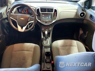 Zdjęcie 8 z 11 samochodu: 2017 CHEVROLET SONIC LS VIN:1G1JB5SG5H4155470 - miniatura