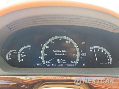 Zdjęcie 9 z 12 samochodu: 2010 MERCEDES-BENZ S 550 4MATIC VIN:WDDNG8GB8AA312205 - miniatura