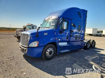 2016 FREIGHTLINER CASCADIA 125 SEMI TRUCK 3AKJGLD57GSHC3890 - główne zdjęcie licytacji z USA - miniatura