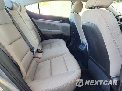 Zdjęcie 10 z 12 samochodu: 2018 HYUNDAI ELANTRA SEL VIN:KMHD84LF0JU474554 - miniatura