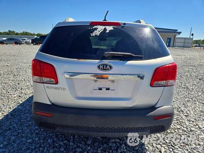 Zdjęcie 6 z 13 samochodu: 2013 KIA SORENTO LX VIN:5XYKT4A22DG309802 - miniatura
