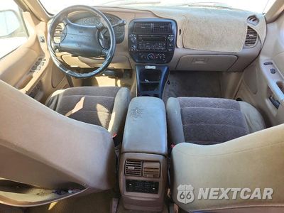 Zdjęcie 8 z 12 samochodu: 2000 FORD EXPLORER XLT VIN:1FMZU73E1YZC08550 - miniatura