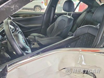 Zdjęcie 7 z 12 samochodu: 2023 BMW 530 XI VIN:WBA13BJ02PWY16556 - miniatura