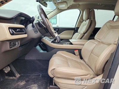 Zdjęcie 7 z 12 samochodu: 2020 LINCOLN AVIATOR GRAND TOURING VIN:5LMYJ8XY3LGL29869 - miniatura