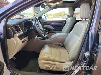 Zdjęcie 7 z 14 samochodu: 2018 TOYOTA HIGHLANDER LIMITED VIN:5TDYZRFH4JS280837 - miniatura