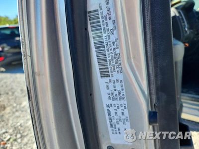 Zdjęcie 13 z 13 samochodu: 2014 RAM 1500 ST VIN:3C6JR6DG5EG274776 - miniatura