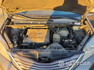Zdjęcie 11 z 12 samochodu: 2016 TOYOTA SIENNA LE VIN:5TDKK3DC1GS766366 - miniatura