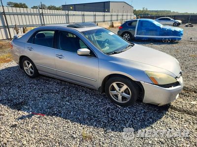 Czwarte zdjęcie samochodu z boku: 2004 HONDA ACCORD EX VIN:1HGCM56734A039962 - miniatura