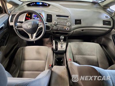 Zdjęcie 8 z 12 samochodu: 2011 HONDA CIVIC LX VIN:19XFA1F54BE037109 - miniatura