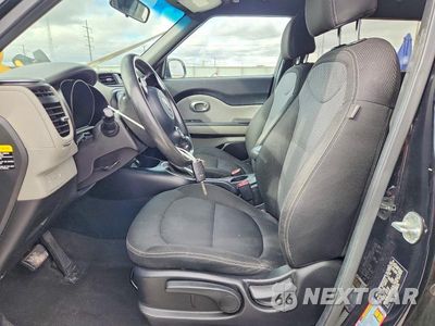 Zdjęcie 7 z 14 samochodu: 2017 KIA SOUL + VIN:KNDJP3A5XH7418273 - miniatura