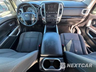 Zdjęcie 9 z 10 samochodu: 2020 NISSAN TITAN SV VIN:1N6AA1CD6LN509892 - miniatura