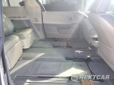 Zdjęcie 11 z 13 samochodu: 2011 TOYOTA SIENNA LIMITED 7-PASSENGER VIN:5TDDK3DC5BS021900 - miniatura