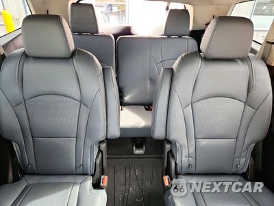 Zdjęcie 10 z 13 samochodu: 2019 BUICK ENCLAVE ESSENCE VIN:5GAERBKW8KJ318276 - miniatura