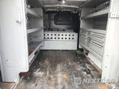 Zdjęcie 10 z 13 samochodu: 2019 CHEVROLET EXPRESS G2500 VIN:1GCWGAFP1K1327178 - miniatura