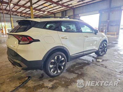 Trzecie zdjęcie samochodu z tyłu: 2023 KIA SPORTAGE X LINE VIN:KNDPYDAH8P7091054 - miniatura