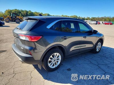Trzecie zdjęcie samochodu z tyłu: 2020 FORD ESCAPE SE VIN:1FMCU9G69LUA50646 - miniatura