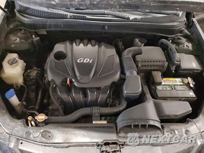 Zdjęcie 11 z 12 samochodu: 2011 HYUNDAI SONATA LIMITED VIN:5NPEC4AC5BH228191 - miniatura