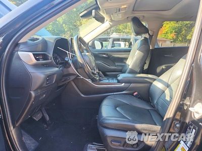 Zdjęcie 7 z 12 samochodu: 2020 TOYOTA HIGHLANDER XLE VIN:5TDGZRBH8LS509105 - miniatura