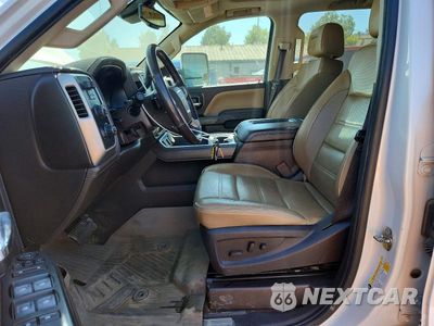 Zdjęcie 7 z 13 samochodu: 2019 GMC SIERRA K2500 DENALI VIN:1GT12SEY1KF220577 - miniatura