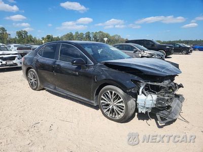 Czwarte zdjęcie samochodu z boku: 2020 TOYOTA CAMRY SE VIN:4T1G11AKXLU340184 - miniatura