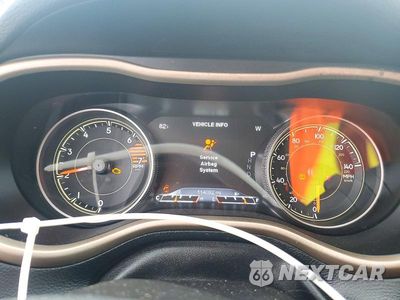 Zdjęcie 9 z 13 samochodu: 2016 JEEP CHEROKEE LIMITED VIN:1C4PJMDB4GW315907 - miniatura