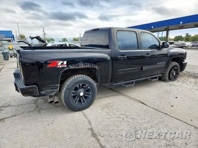 Trzecie zdjęcie samochodu z tyłu: 2011 CHEVROLET SILVERADO K1500 LT VIN:3GCPKSE32BG199350 - miniatura