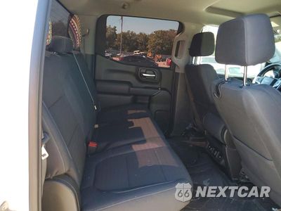 Zdjęcie 10 z 12 samochodu: 2021 CHEVROLET SILVERADO K1500 LT VIN:1GCUYDED6MZ101803 - miniatura
