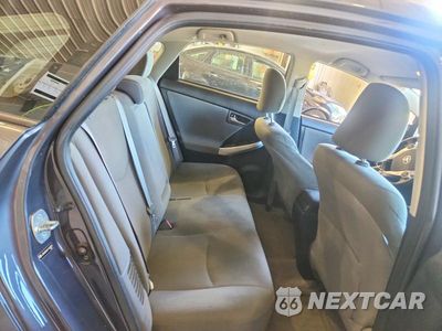 Zdjęcie 10 z 12 samochodu: 2012 TOYOTA PRIUS THREE VIN:JTDKN3DU8C1565555 - miniatura