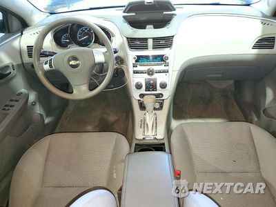 Zdjęcie 8 z 12 samochodu: 2010 CHEVROLET MALIBU LS VIN:1G1ZB5EB5A4119402 - miniatura