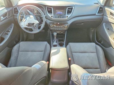 Zdjęcie 8 z 13 samochodu: 2017 HYUNDAI TUCSON SE VIN:KM8J33A42HU433124 - miniatura
