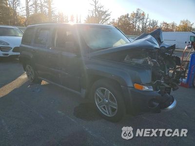 Czwarte zdjęcie samochodu z boku: 2008 JEEP PATRIOT SPORT VIN:1J8FF28W28D572293 - miniatura