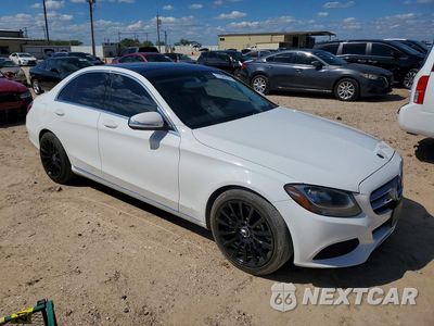 Czwarte zdjęcie samochodu z boku: 2015 MERCEDES-BENZ C 300 VIN:55SWF4JB0FU096298 - miniatura