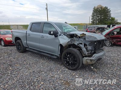 Czwarte zdjęcie samochodu z boku: 2024 CHEVROLET SILVERADO K1500 RST VIN:1GCUDEED5RZ406721 - miniatura
